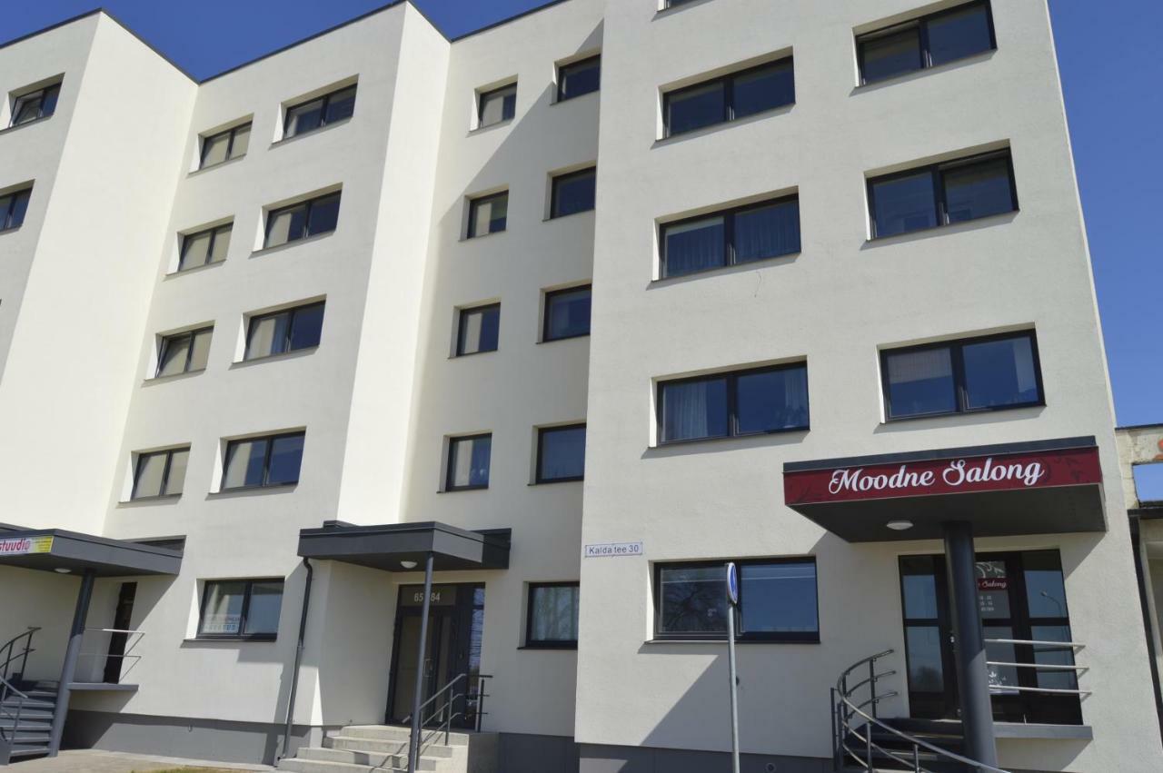 K84, Nice 2- Bedroom Apartment - 2 Big Beds 1 Single Bed Tartu Esterno foto